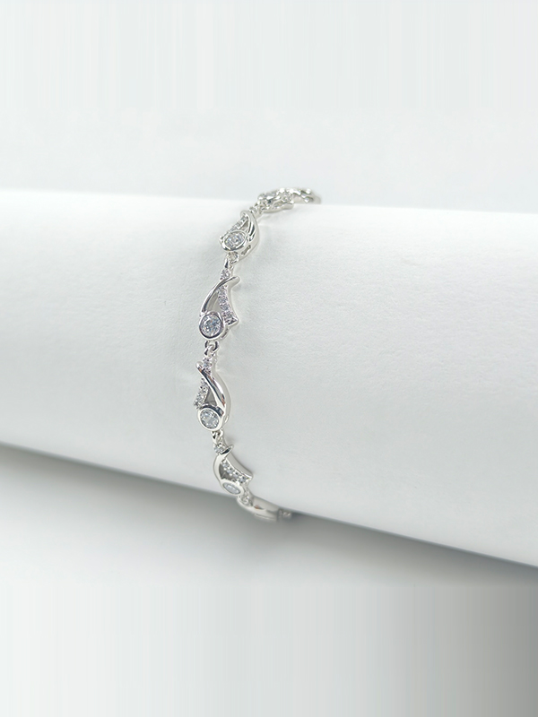 Xuping | Eternal Swirl Cubic Zirconia Tennis Bracelet