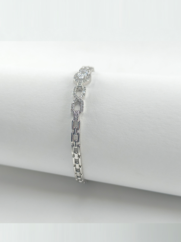 Xuping | Eternal Oval Infinity Pavé Bracelet - Image 5